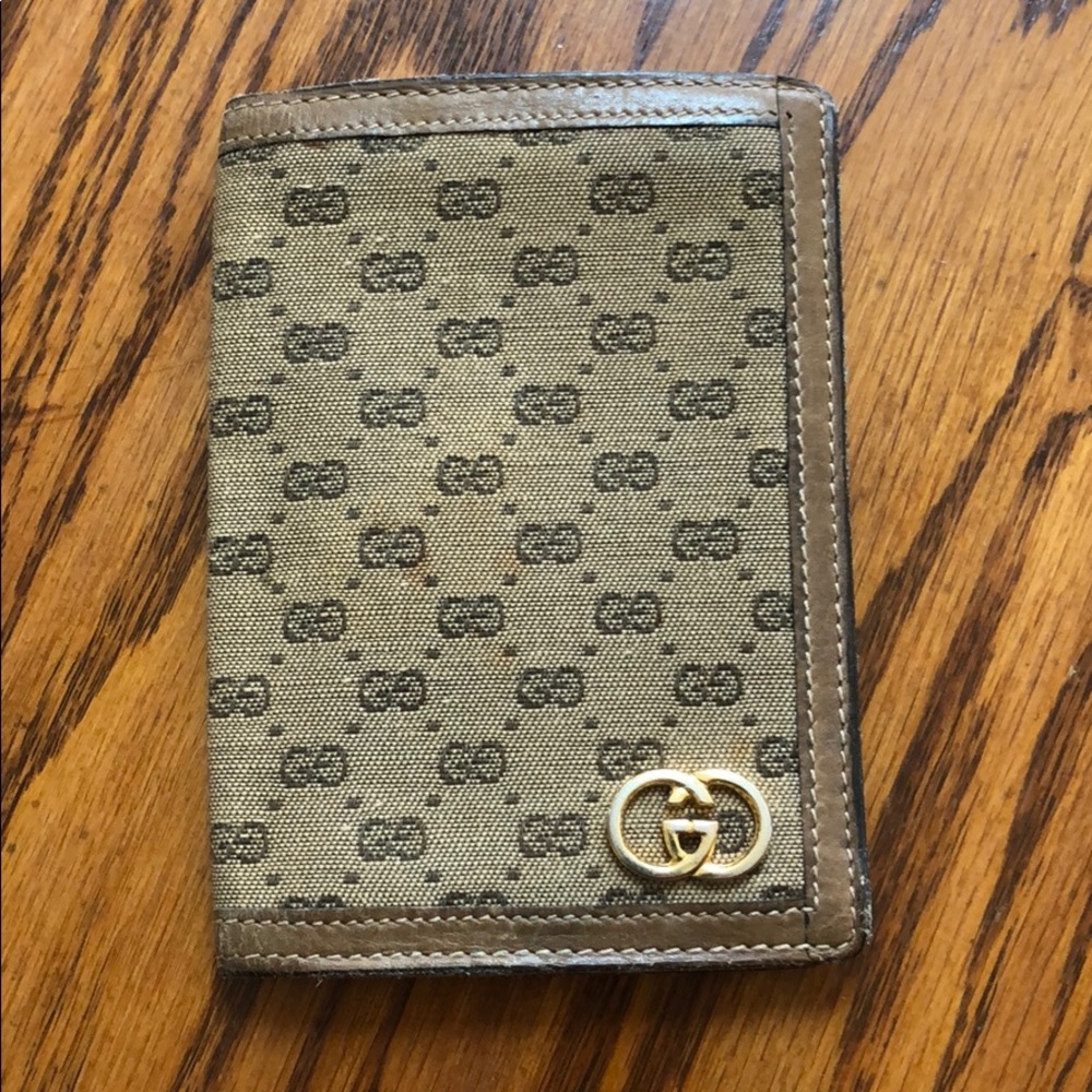 Authentic Gucci credit card/business card holder